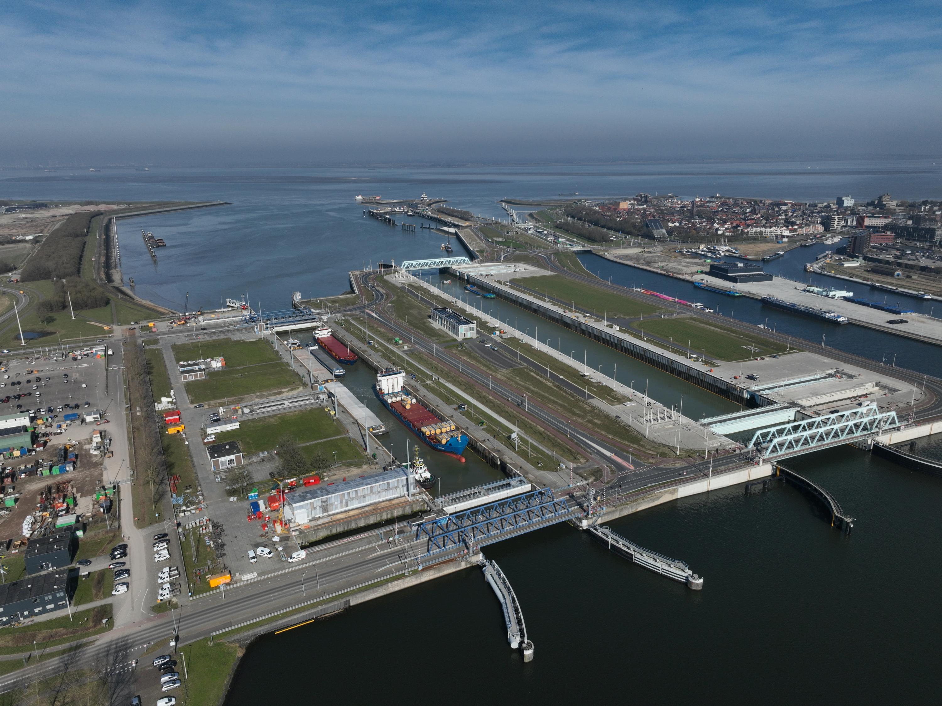 Proefvaart in de Nieuwe Sluis