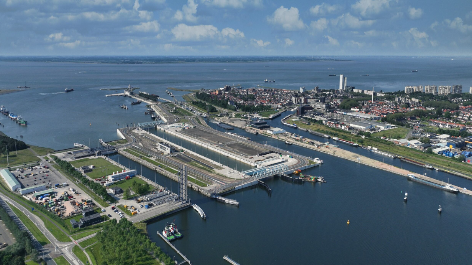 Dronebeeld juni 2024 Dronebeeld juni 2024