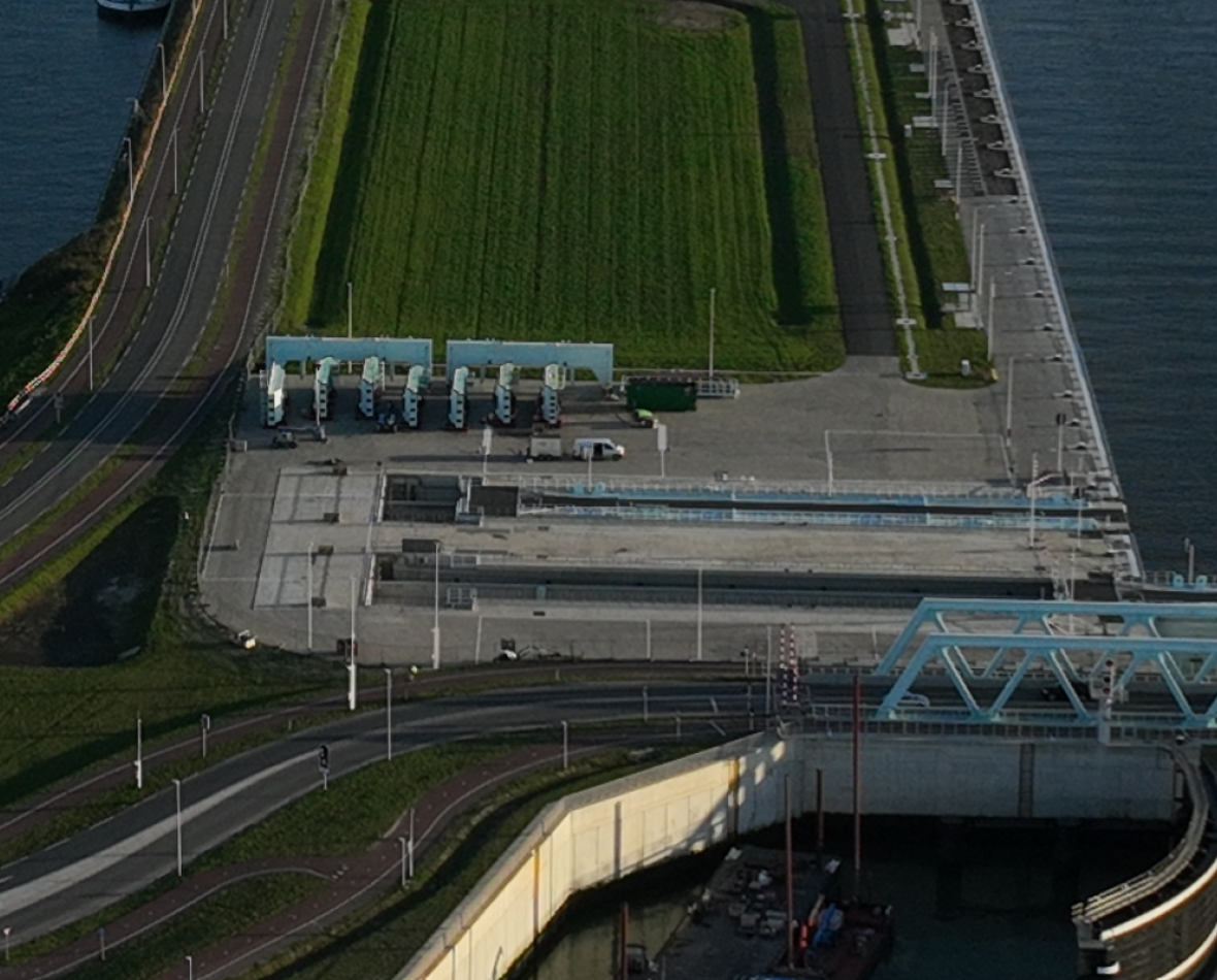 De droogzetschotten en ophangportalen